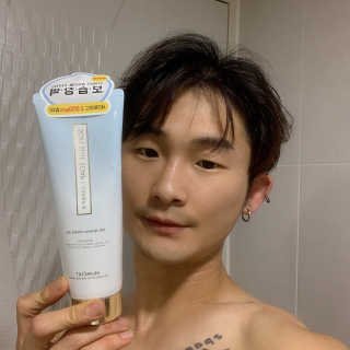 멈칫 딥모이스처 핸드크림, 세라마이드 바디크림 택1 — 4.5점을 준 리뷰어가 2020년 6월 올린 사용 사진