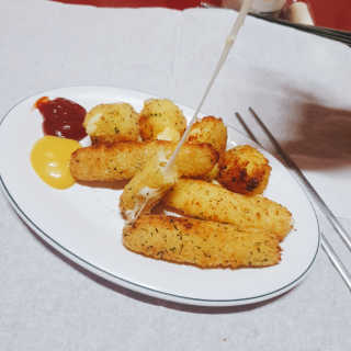가치식탁 리얼치즈스틱, 리얼크림치즈볼 — 5점을 준 리뷰어가 2020년 10월 올린 사용 사진