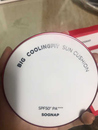 [소그냅] 빅 쿨링핏 썬쿠션 SPF 50+PA++++ — 4점을 준 리뷰어가 2020년 4월 올린 사용 사진