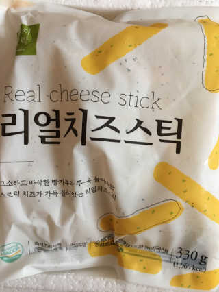 가치식탁 리얼치즈스틱, 리얼크림치즈볼 — 5점을 준 리뷰어가 2020년 9월 올린 사용 사진
