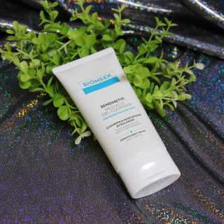 바이오믹 BIOMEEK SENSIMETIC MILD ACID CLEANSER — 5점을 준 리뷰어가 2020년 6월 올린 사용 사진