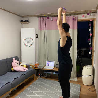 [건강한친구들] 케어링 + 거북목 교정 스트레칭 홈트 — 5점을 준 리뷰어가 2020년 9월 올린 사용 사진