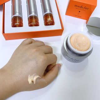 메디페르 [ 1+1 ] 루테인앰플세트 1개 + 루테인크림 50ml 1개 — 5점을 준 리뷰어가 2020년 12월 올린 사용 사진