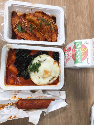 죠스떡볶이 [죠스푸드] 짜빠떡볶이+떡또그+범벅만두 신메뉴 3종 — 4점을 준 리뷰어가 2020년 5월 올린 사용 사진