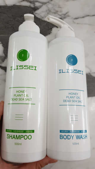 일리세이 허니 샴푸 500ml + 허니 바디워시 500ml 세트 — 3점을 준 리뷰어가 2020년 4월 올린 사용 사진
