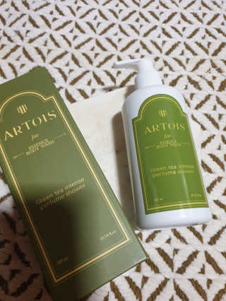아르투아 ARTOIS 숲의 싱그러움이 느껴지는 아르투아 조 에센스 바디워시 — 5점을 준 리뷰어가 2020년 7월 올린 사용 사진