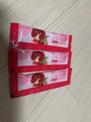 헬스업_쁘띠쁘띠석류콜라겐젤리_20g x 14포 — 5점을 준 리뷰어가 2020년 11월 올린 사용 사진