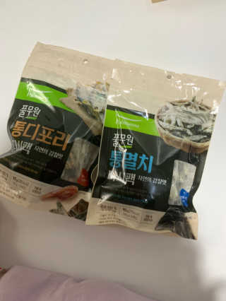 [풀무원] 자연의 감칠맛 통디포리, 통멸치 다시팩 세트 — 5점을 준 리뷰어가 2020년 5월 올린 사용 사진