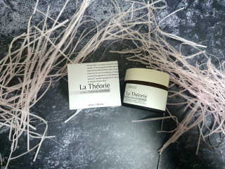La Theorie Hydrating Ingredients | 하이드레이팅 인그레이디언츠 — 4.5점을 준 리뷰어가 2020년 5월 올린 사용 사진