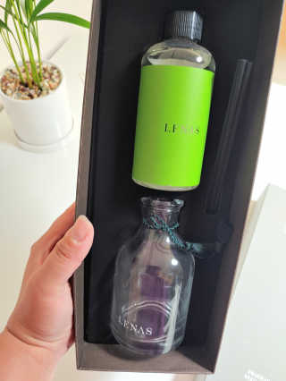 레나스 프리미엄 아로마 디퓨저 200ml  [1SET] — 5점을 준 리뷰어가 2020년 10월 올린 사용 사진
