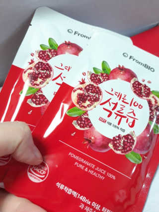 프롬바이오 오직 석류만 [그대로100 석류즙] 하루 1포로 건강하게 — 5점을 준 리뷰어가 2020년 5월 올린 사용 사진