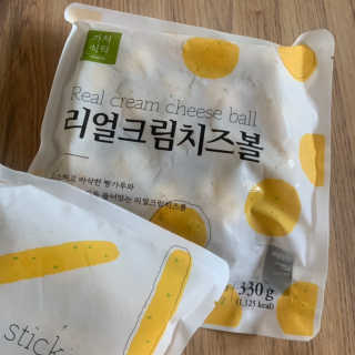 가치식탁 리얼치즈스틱, 리얼크림치즈볼 — 5점을 준 리뷰어가 2020년 8월 올린 사용 사진