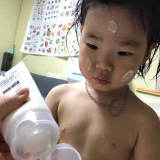 킨더퍼페츠 베이비크림 180ml — 5점을 준 리뷰어가 2020년 10월 올린 사용 사진