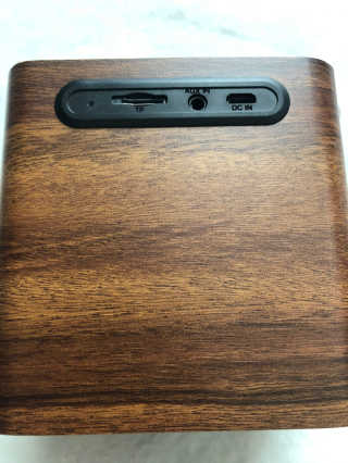 SEVIZ MINI10W 레트로 블루투스 스피커 — 5점을 준 리뷰어가 2020년 9월 올린 사용 사진