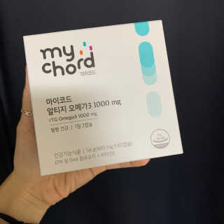 JW중외제약 마이코드 알티지 오메가3 1000 mg — 5점을 준 리뷰어가 2020년 7월 올린 사용 사진