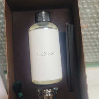 레나스 프리미엄 아로마 디퓨저 200ml  [1SET] — 5점을 준 리뷰어가 2020년 10월 올린 사용 사진