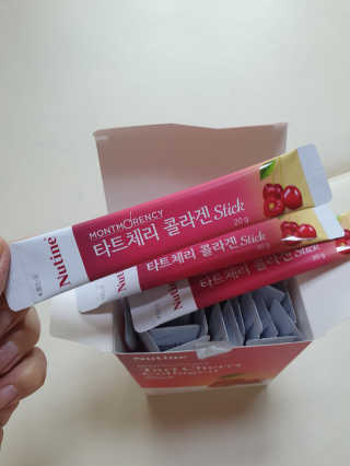 뉴틴 타트체리 콜라겐 스틱 20g X 30포 — 5점을 준 리뷰어가 2020년 8월 올린 사용 사진