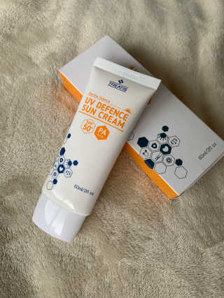트리티스 US [TREATIS] UV Defence Sun Cream PA+++ / SPF50+ — 5점을 준 리뷰어가 2020년 11월 올린 사용 사진