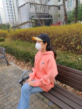 브랜디드라이프스타일코리아 행텐 헤리티지 후드 티셔츠 — 5점을 준 리뷰어가 2020년 11월 올린 사용 사진