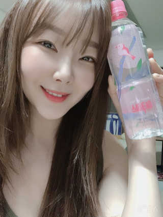 아쿠아스 플레이버워터 ★[아쿠아스] 복숭아 플레이버워터 1BOX 20개입★ — 5점을 준 리뷰어가 2020년 4월 올린 사용 사진