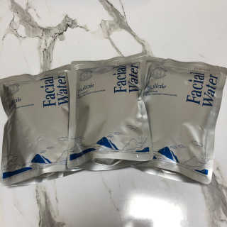 [설랩] 클렌징워터 세안수 500ml x 6팩 — 4점을 준 리뷰어가 2020년 7월 올린 사용 사진