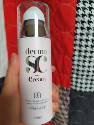 derma SC-Cream 더마에스씨 크림 100ml — 4.5점을 준 리뷰어가 2020년 5월 올린 사용 사진