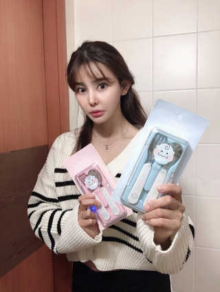 유비맘 스푼포크 케이스 세트 1+1 _컬러랜덤 발송 — 5점을 준 리뷰어가 2020년 11월 올린 사용 사진