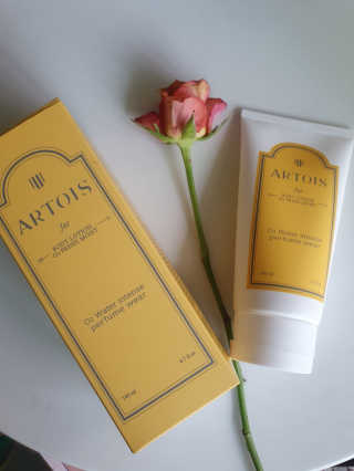 아르투아 ARTOIS 꽃밭에 누운듯 은은한 꽃향기, 아르투아 자르 바디로션 — 5점을 준 리뷰어가 2020년 7월 올린 사용 사진