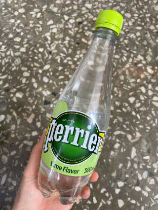 페리에 라임 500ml 투명페트 — 5점을 준 리뷰어가 2020년 11월 올린 사용 사진