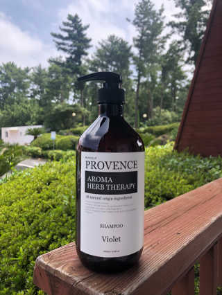 프로방스 바이올렛 퍼퓸 샴푸 1000ml 업그레이드 — 5점을 준 리뷰어가 2020년 8월 올린 사용 사진