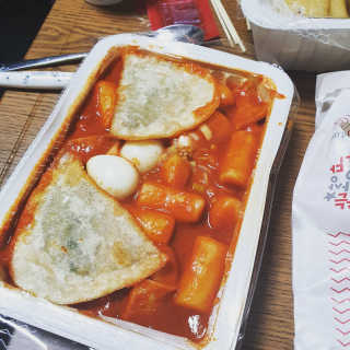 죠스떡볶이 [죠스푸드] 짜빠떡볶이+떡또그+범벅만두 신메뉴 3종 — 5점을 준 리뷰어가 2020년 5월 올린 사용 사진