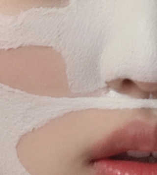 아이디플라코스메틱 페이스핏 플라스터 마스크 — 3점을 준 리뷰어가 2020년 10월 올린 사용 사진