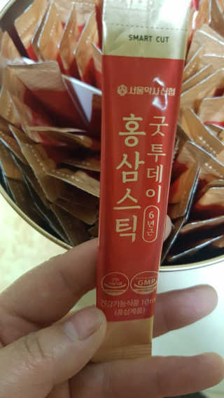 서울약사신협_굿투데이홍삼스틱_10ml x 100포 — 4점을 준 리뷰어가 2020년 7월 올린 사용 사진