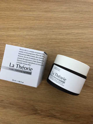 La Theorie Hydrating Ingredients | 하이드레이팅 인그레이디언츠 — 4.5점을 준 리뷰어가 2020년 5월 올린 사용 사진