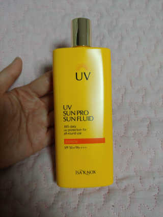 네이처컬렉션 이자녹스 UV 선 프로 365 익스트림 선 플루이드 100ml — 5점을 준 리뷰어가 2020년 5월 올린 사용 사진