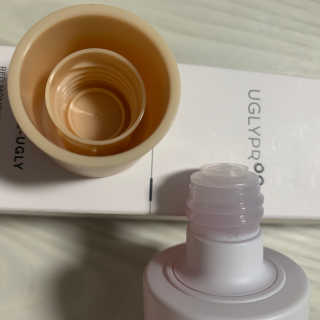어글리프루프 에센스 스탑디어글리 레드모먼트 에센스 120ml — 5점을 준 리뷰어가 2020년 7월 올린 사용 사진
