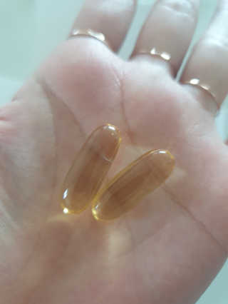 JW중외제약 마이코드 알티지 오메가3 1000 mg — 5점을 준 리뷰어가 2020년 8월 올린 사용 사진