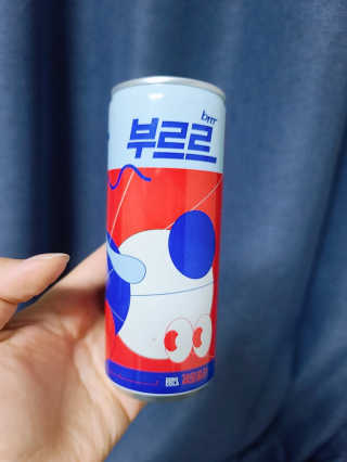 [칼로리 걱정 NO 제로칼로리 탄산음료]  부담없이 즐기는 부르르Brrr~~ 제로 콜라 — 5점을 준 리뷰어가 2020년 12월 올린 사용 사진