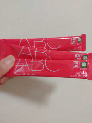 이너뷰티템, 니몸내몸 ABC 콜라겐 젤리스틱 14포 — 5점을 준 리뷰어가 2020년 11월 올린 사용 사진