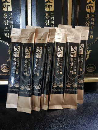 헬스업_천명진프리미엄홍삼스틱_10ml x 30포 — 5점을 준 리뷰어가 2020년 10월 올린 사용 사진