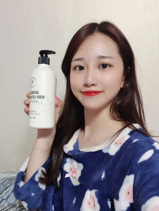 (주)에네스티 내추럴 촉촉  오트밀 바디로션 500ml — 5점을 준 리뷰어가 2020년 4월 올린 사용 사진