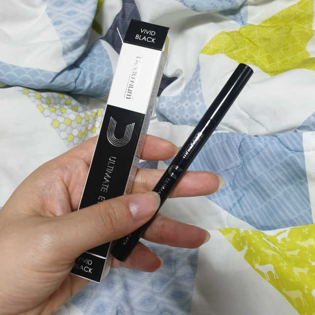 뷰티움얼티밋아이라이너 비비드 블랙 리뷰 사진