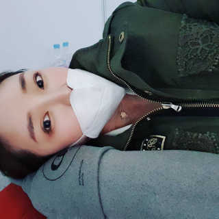 코오 바게트 필로우 메모리폼 목베개 — 5점을 준 리뷰어가 2020년 5월 올린 사용 사진