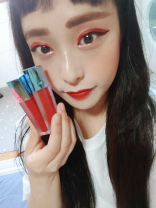 [블랙루즈] 에어 핏 벨벳 틴트 시즌6 5종 중 택1+랜덤1 — 5점을 준 리뷰어가 2020년 6월 올린 사용 사진
