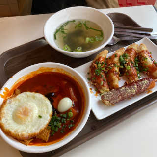 죠스떡볶이 [죠스푸드] 짜빠떡볶이+떡또그+범벅만두 신메뉴 3종 — 2점을 준 리뷰어가 2020년 5월 올린 사용 사진