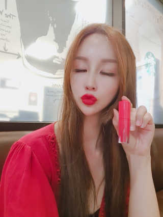 [블랙루즈] 컬러 락 하트 틴트 1+1 — 5점을 준 리뷰어가 2020년 7월 올린 사용 사진
