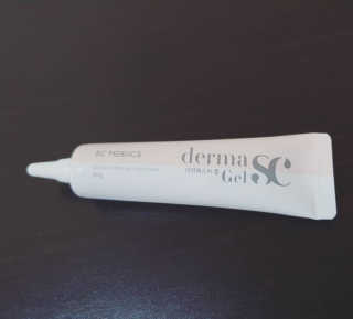 derma SC-Gel 더마에스씨 겔 20g — 5점을 준 리뷰어가 2020년 4월 올린 사용 사진