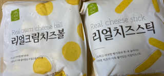 가치식탁 리얼치즈스틱, 리얼크림치즈볼 — 5점을 준 리뷰어가 2020년 8월 올린 사용 사진