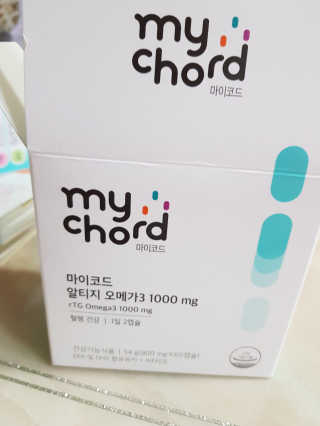 JW중외제약 마이코드 알티지 오메가3 1000 mg — 5점을 준 리뷰어가 2020년 7월 올린 사용 사진