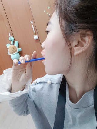 오래가는 개운함 솔트레인 그레이 솔트 덴탈케어 SET — 5점을 준 리뷰어가 2020년 10월 올린 사용 사진